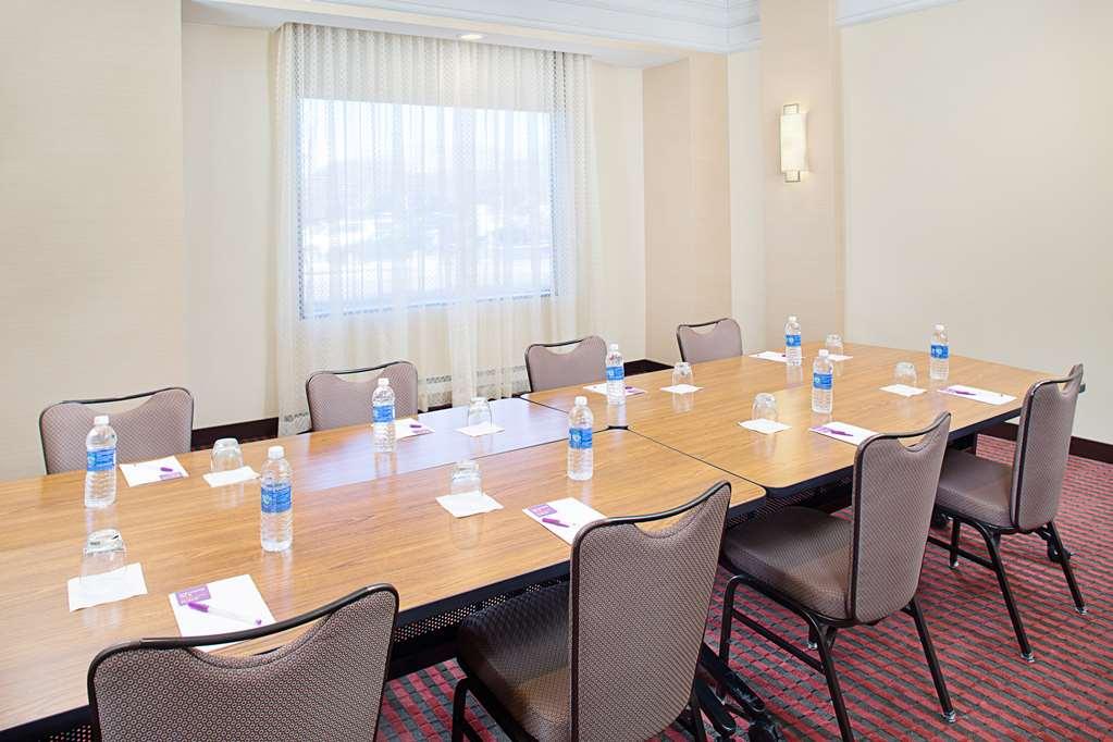 Hyatt Place Denver Cherry Creek Съоръжения снимка