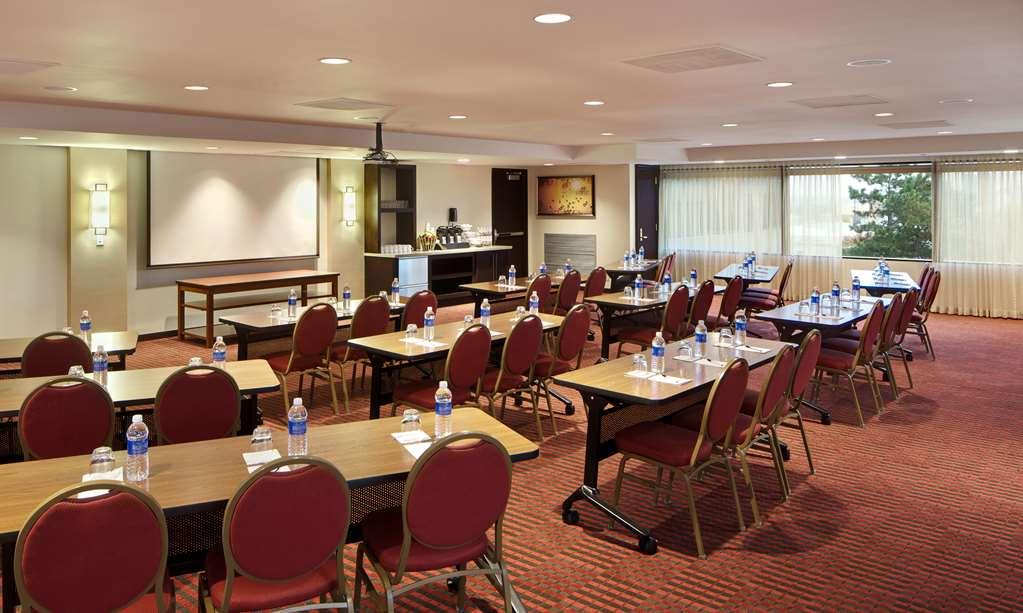 Hyatt Place Denver Cherry Creek Съоръжения снимка