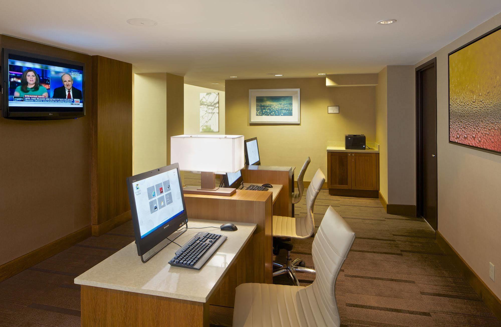 Hyatt Place Denver Cherry Creek Екстериор снимка